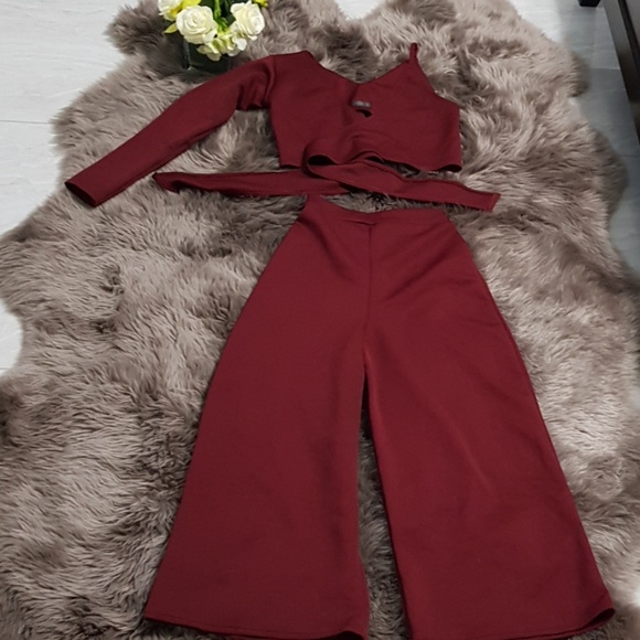 Wrap Crop Top and Wide Leg Pants 2 Piece Set New! - Picture 4 of 8